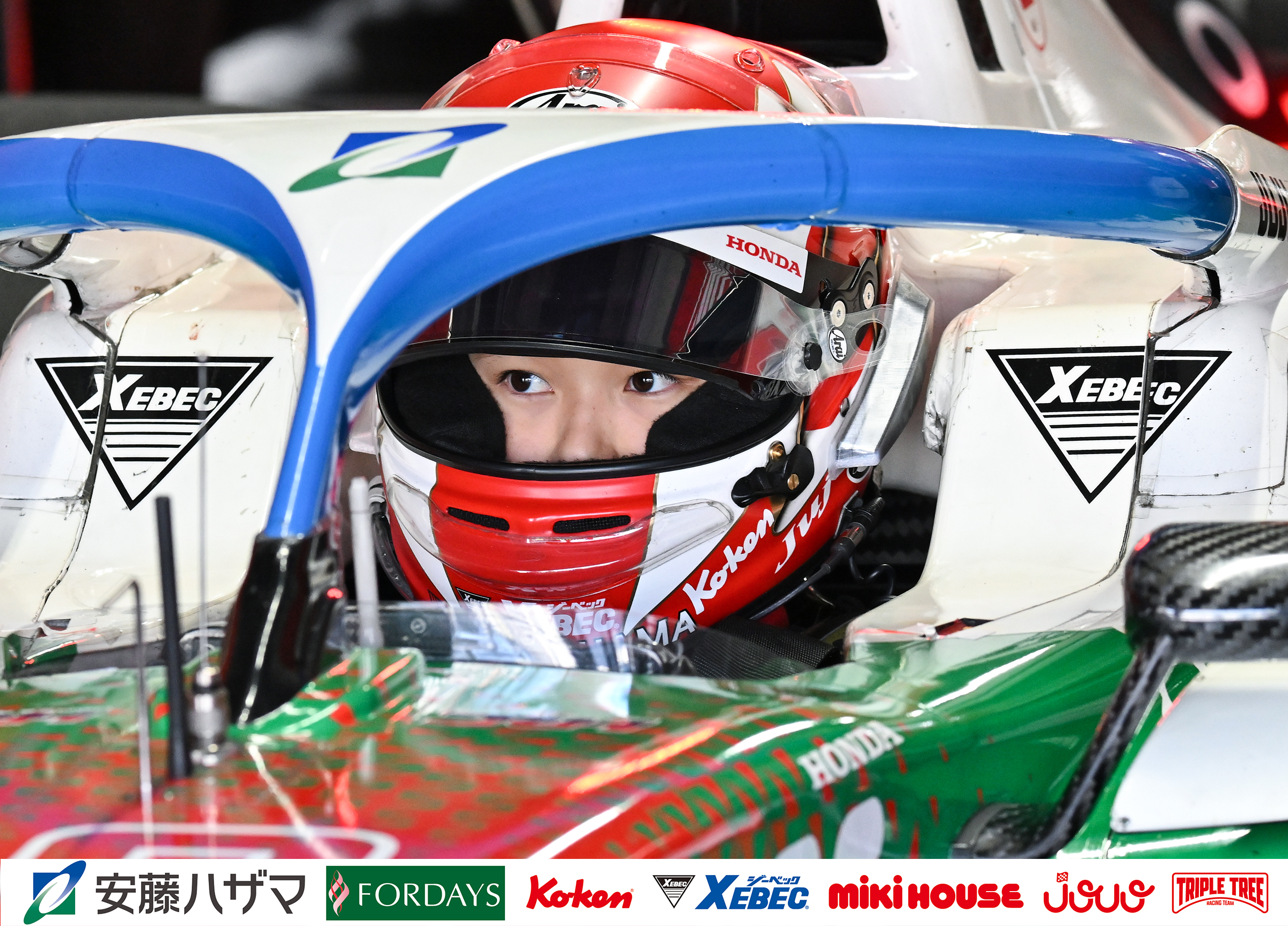 開幕戦は完走が目標だった。最終戦、Juju選手は"戦って"いた。